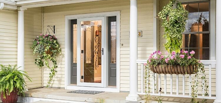 screen door installation in San Luis Obispo